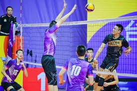 LOL：BLG石油杯不敌G2一轮游，LPL观众集体欢呼，狂妄自大终将被反噬